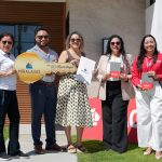BAC Nicaragua y Condominio Miralagos entregan primera vivienda a familia nicaragüense